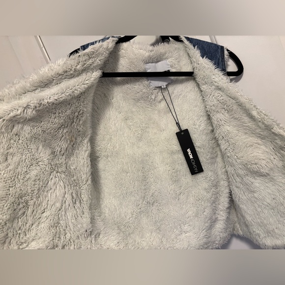 NWT- Fashion Nova Blue Denim Vest 🧥 - Picture 7 of 8